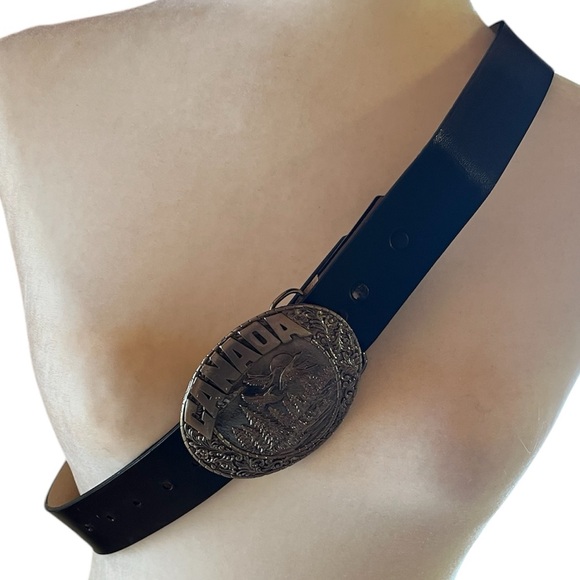 Made in USA Leather Belt with Canada Belt Buckle c1981 - Picture 1 of 6